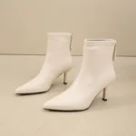 Stivaletti donna eleganti a punta con tacco sottile - immagine 4