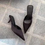 Pantofole con tacco alto da donna stile street elegante - immagine 6