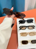 Set 6 occhiali ovali piccoli multicolore alla moda - immagine 3