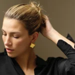 Orecchini a bottone rotondi vintage in acciaio inox oro - immagine 5