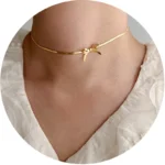 Collana girocollo con fiocco minimal in acciaio oro 18K