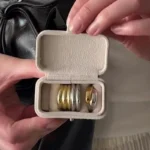 Anello multistrato incrociato bicolore oro e argento - immagine 4