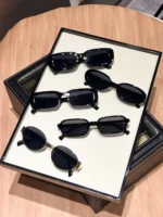 Set 5 occhiali da sole donna alla moda per ogni giorno - immagine 2