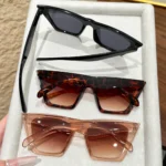 Set 3 occhiali da sole cat-eye montatura grande - immagine 3