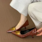 Décolleté donna in pelle a punta slip on eleganti - immagine 2