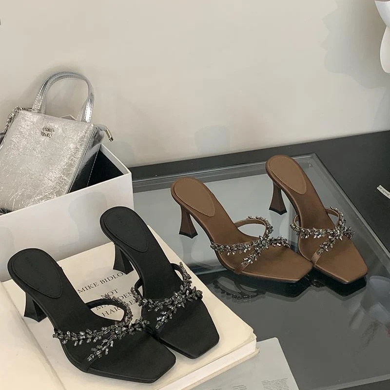 kf-Se1a6e88286a948e68e464d76773eaded2 Pantofole estive con tacco alto e punta aperta donna - immagine 1