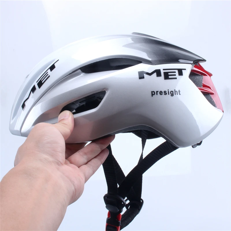 kf-Sea2f7b92463c4d7aab68e057f1ac2a827 Casco da ciclismo MET Manta per strada e MTB - immagine 1