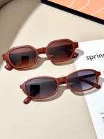 Set 2 occhiali da sole quadrati retrò con rivetti - immagine 3