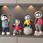 Statua astronauta sportivo in resina per decorazione casa - immagine 3