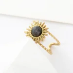 Anello aperto donna in acciaio oro con pietra nera - immagine 4