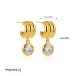 Orecchini a bottone a C oro con strass rotondi - immagine 6