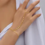 Bracciale anello donna con catena sottile color oro - immagine 5