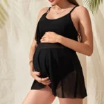 Costume premaman due pezzi nero con top a rete