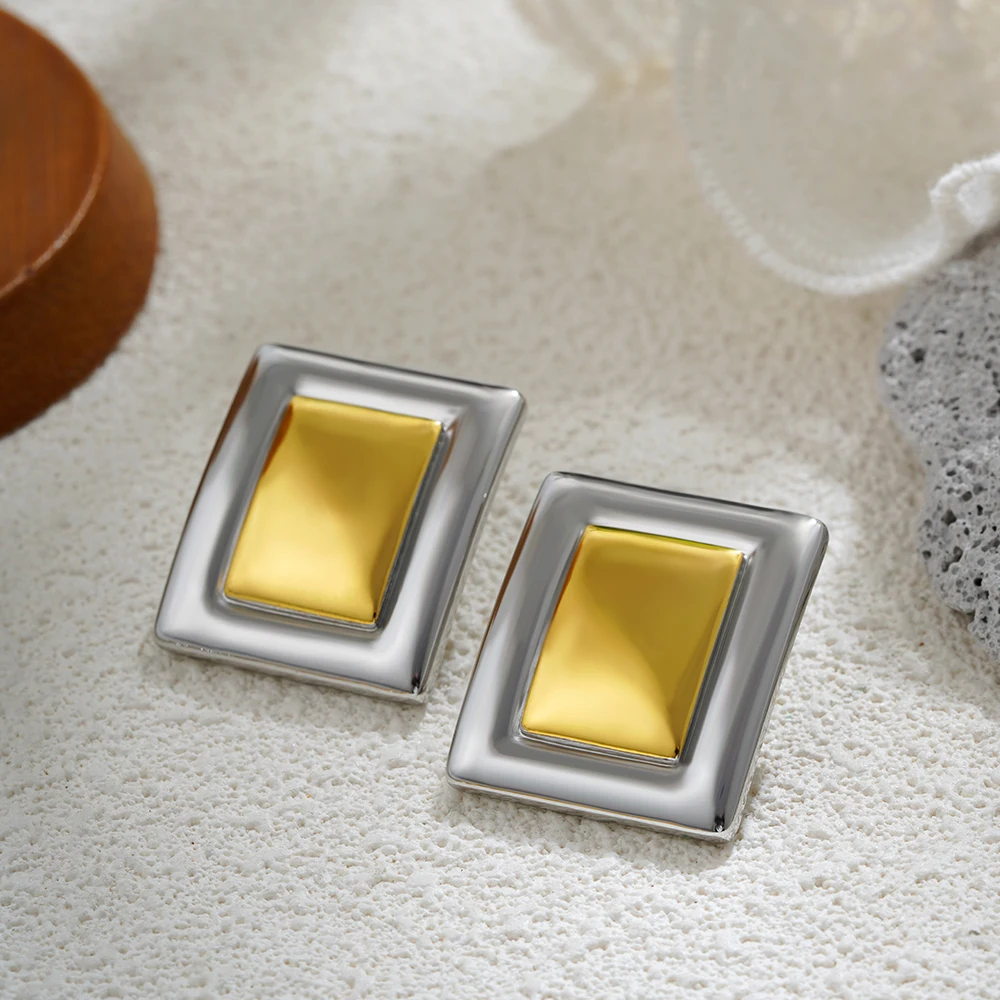 kf-Sfd329fc6bb7d48b2998051da33fbd9468 Orecchini a bottone rettangolari minimal in acciaio inox - immagine 1