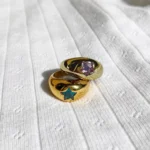 Anello donna cupola oro 18K con stella di cristallo rosa e blu