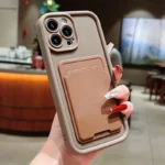 Custodia portafoglio in silicone antiurto per iPhone con porta carte - immagine 5