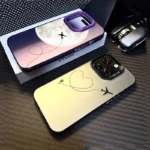 Cover iPhone rigida argento con cuore e aeroplano - immagine 2