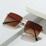 Occhiali da sole retrò quadrati in metallo UV400 - immagine 3