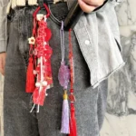 Portachiavi per telefono fatto a mano con perline, ideale anche per borse