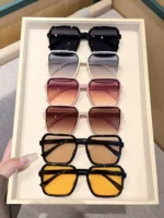 Set occhiali cat eye colorati unisex per festa e foto - immagine 6