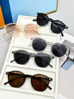 Set 5 occhiali rotondi multicolore con decorazioni moda - immagine 3
