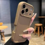 Cover protettiva morbida in silicone opaco per iPhone - immagine 5